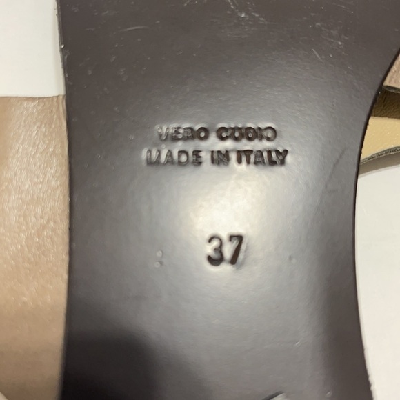 Martha Davis Pewter Flat Sandals Italy Size 7 - Picture 9 of 12